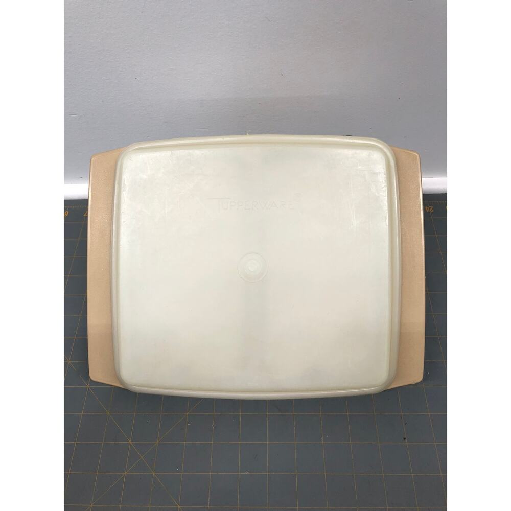 Tupperware Almond Deviled Egg Carrier Serving Tray 4 Pieces